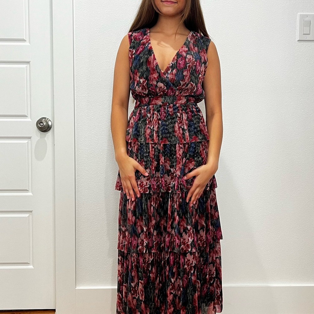 Adelyn Rae Nuella Floral Print Plissé Midi Dress Size